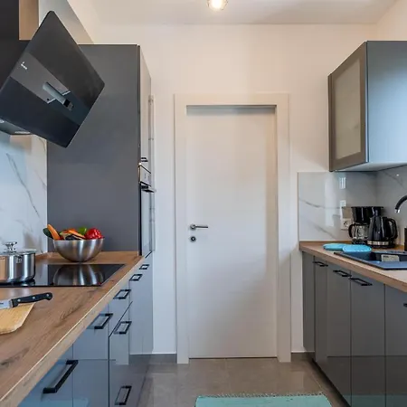 Domus Alba Apartments Pula Exterior photo